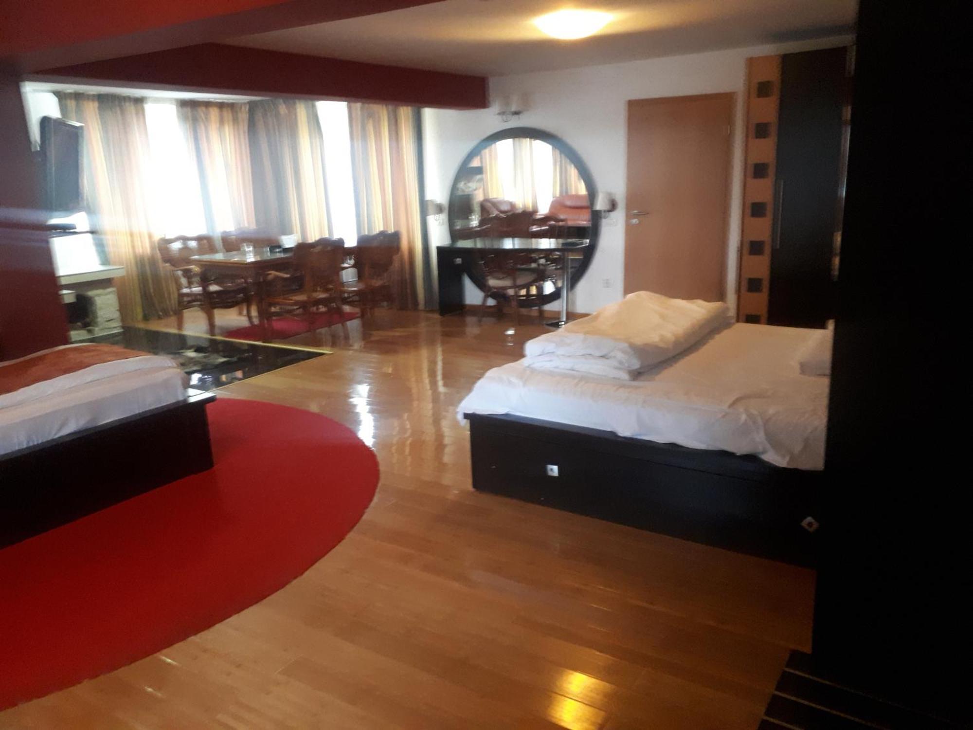 Pension Chalet Poiana Marului Ranch Экстерьер фото